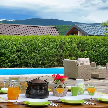 Crystal Racic Bihać