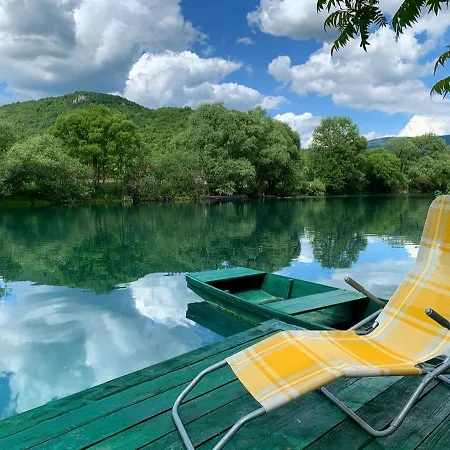 Crystal Racic Vikendica Bihac